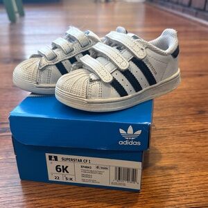 Adidas superstar toddler size 6